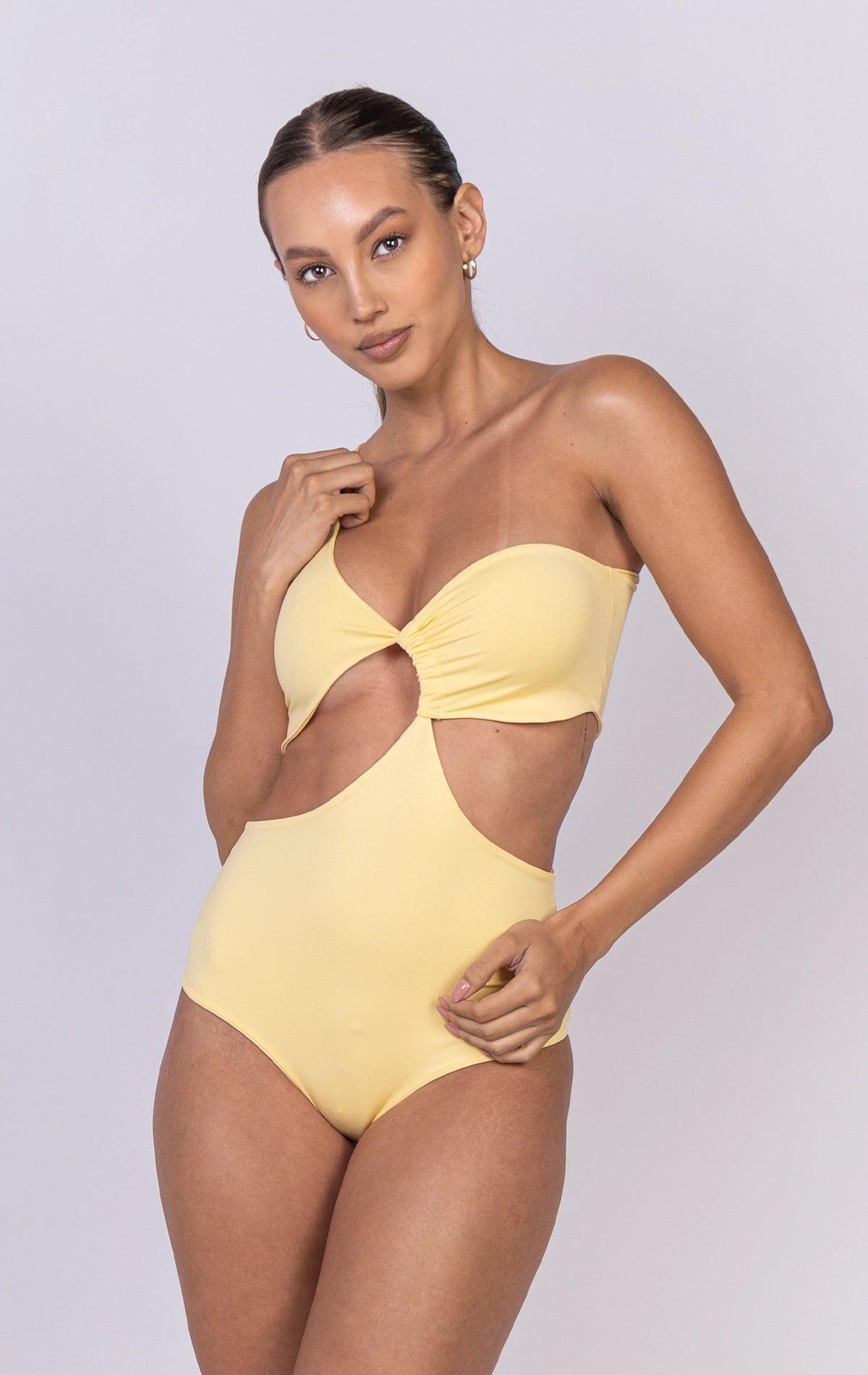 Body Fiora color amarillo para mujer