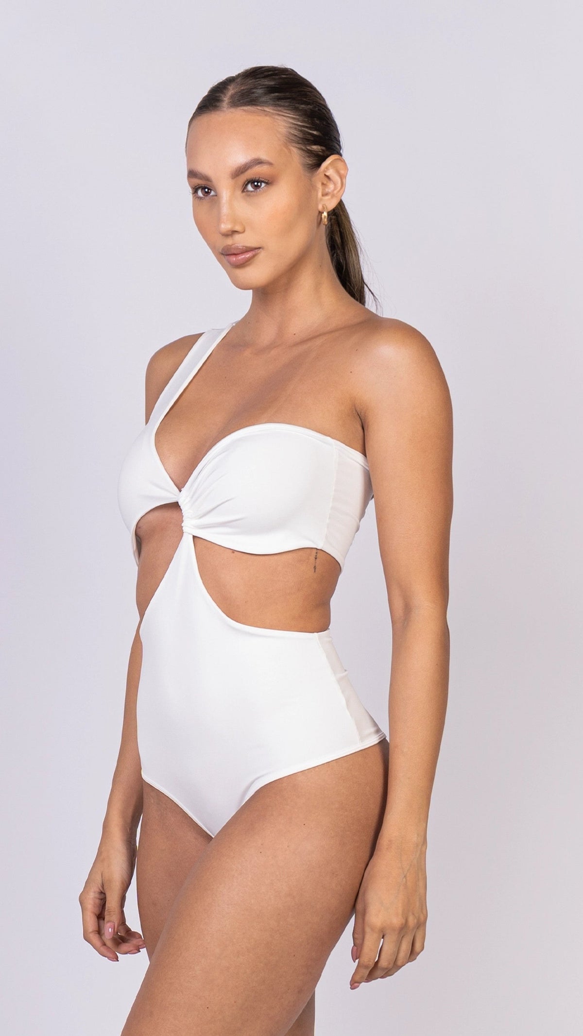 Body Fiora color marfil para mujer