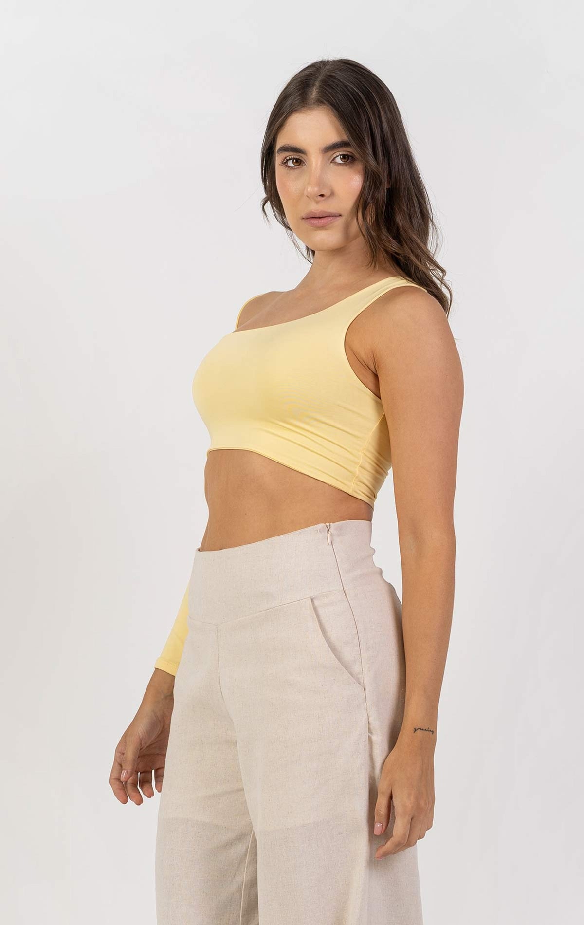 Crop Top Emma color negro para mujer